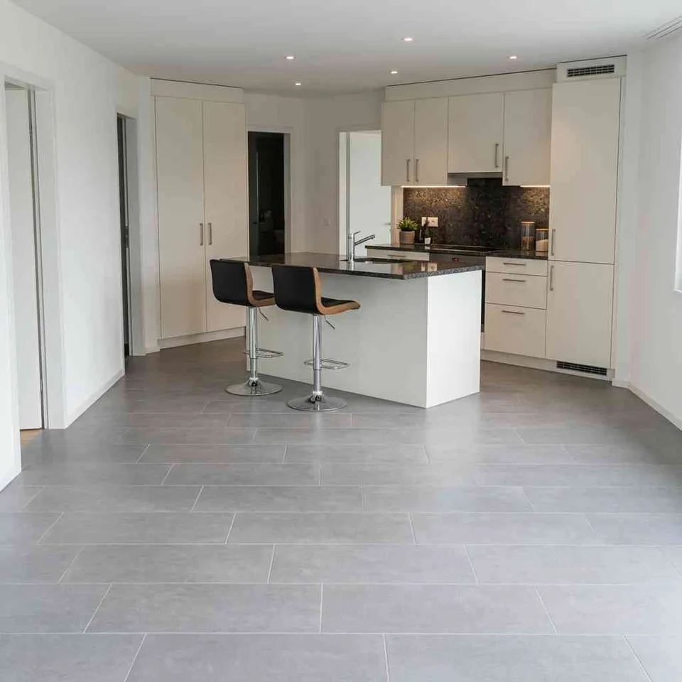 3.5 p, 4è, 30 mn Lausanne-Sion, 10mn HRC, garage & parc,1.12.26,1450.-