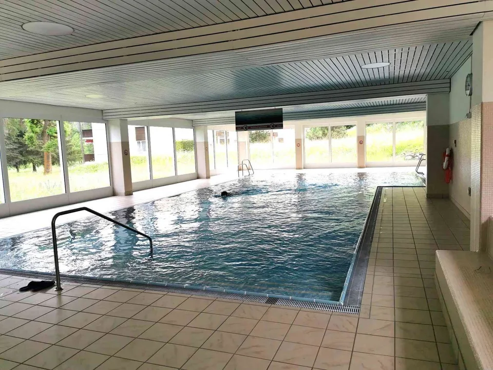 2.Wohnsitz mit Hauseigenem Hallenbad – photo 2 sur 6