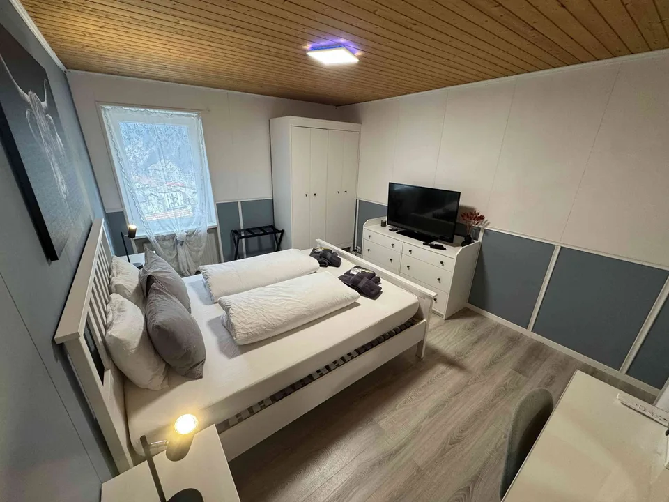 Schöne 2,5-Zimmer-Wohnung mit Bergblick