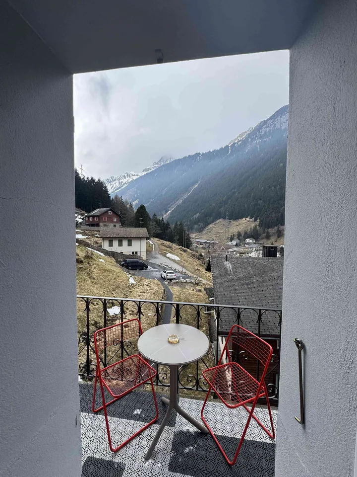 Schöne 2,5-Zimmer-Wohnung mit Bergblick