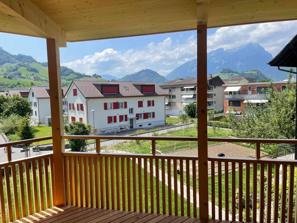 4.5 Zimmer Wohnung, Stans - Wohnen im idyllischen Vollholzhaus Wohnen