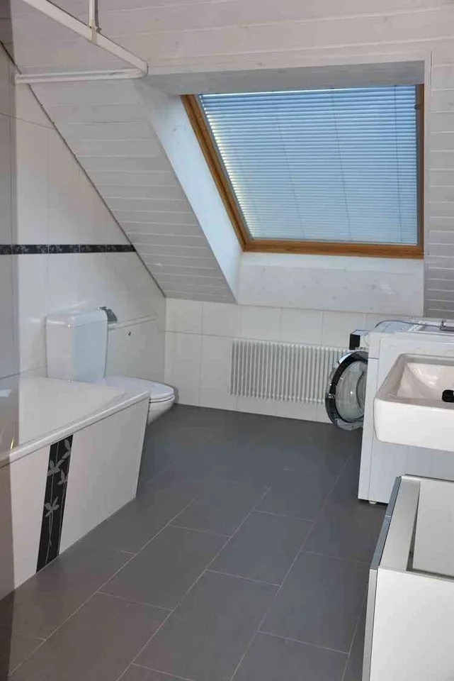 4.5 Z-Dachwohnung mit Terrasse Wfl. 122 m2