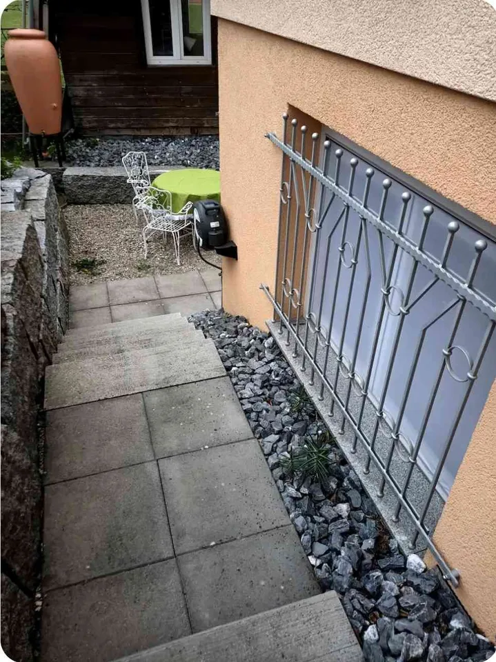 Modernes studio apartment, im sommer kühle Wohnung in Vorstadtviertel