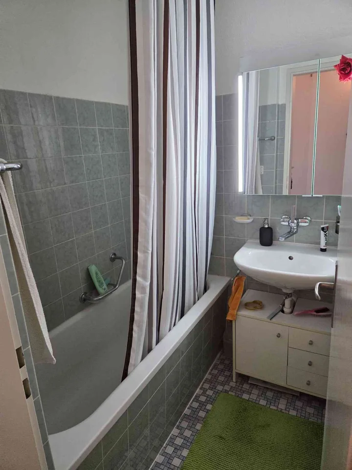 4.5 Zimmer Wohnung zentrale ruhige Lage