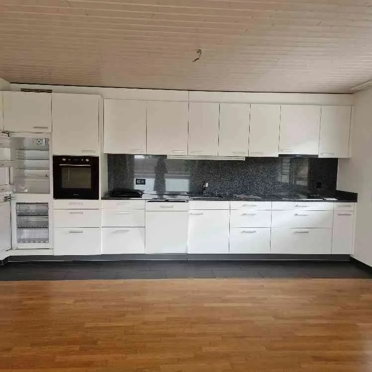 Sonnige 3.5 Zimmer- Dachwohnung in Stein per sofort zu vermieten