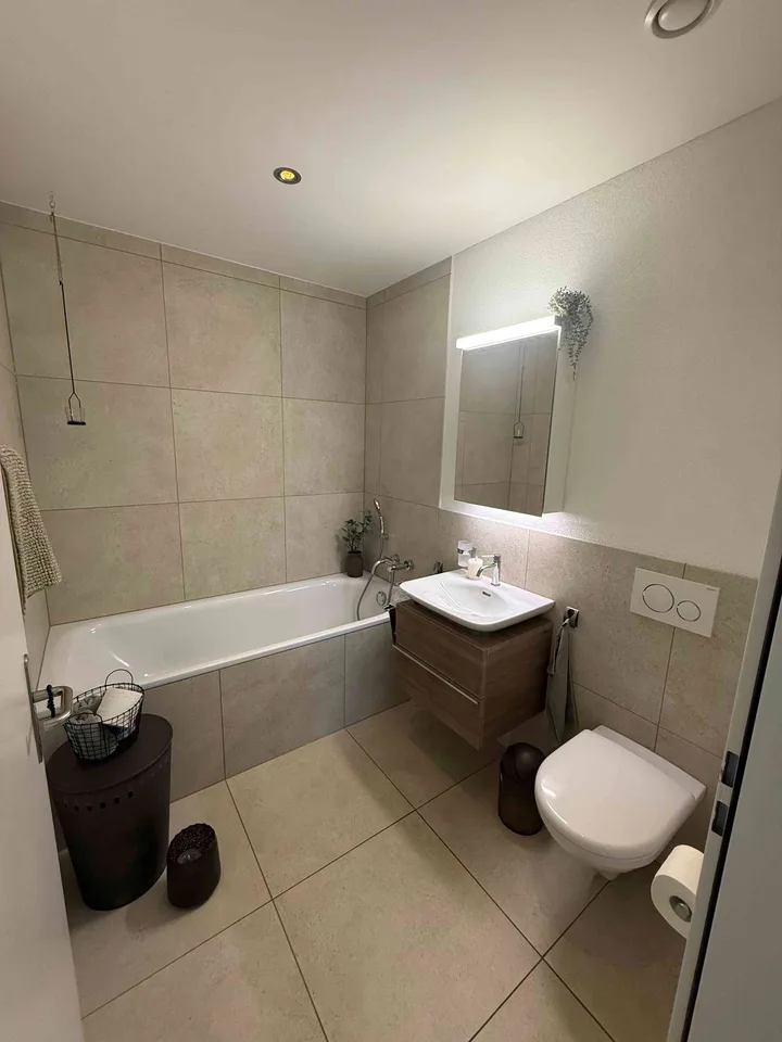 grosszügige und helle 3 ½-Zimmerwohnung (BGF 116 m2) – photo 6 sur 12