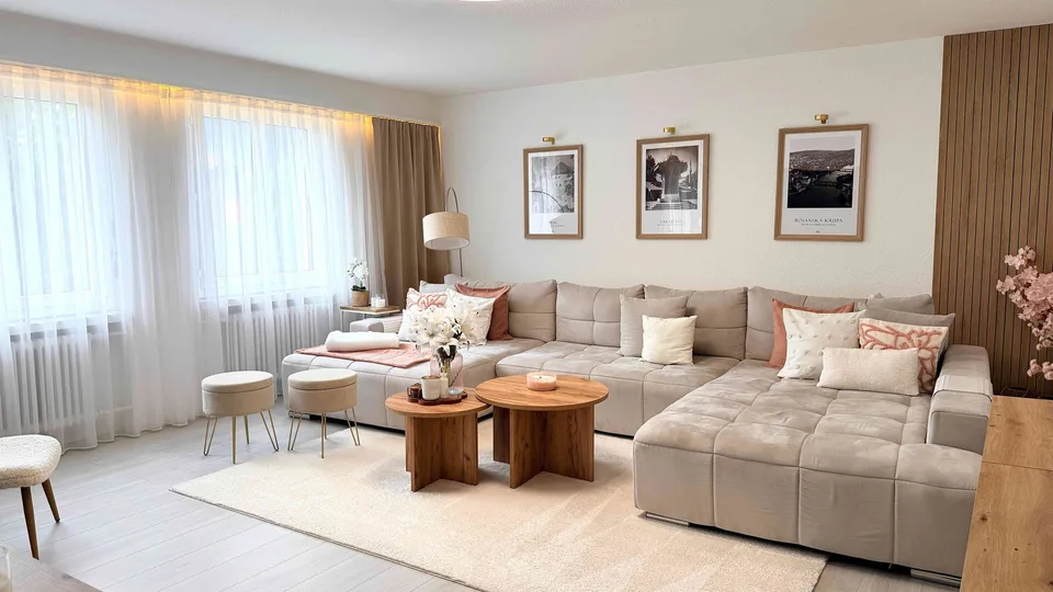 Lichtdurchflutete 3,5-Zimmer-Wohnung mit Bergsicht – foto 4 di 13