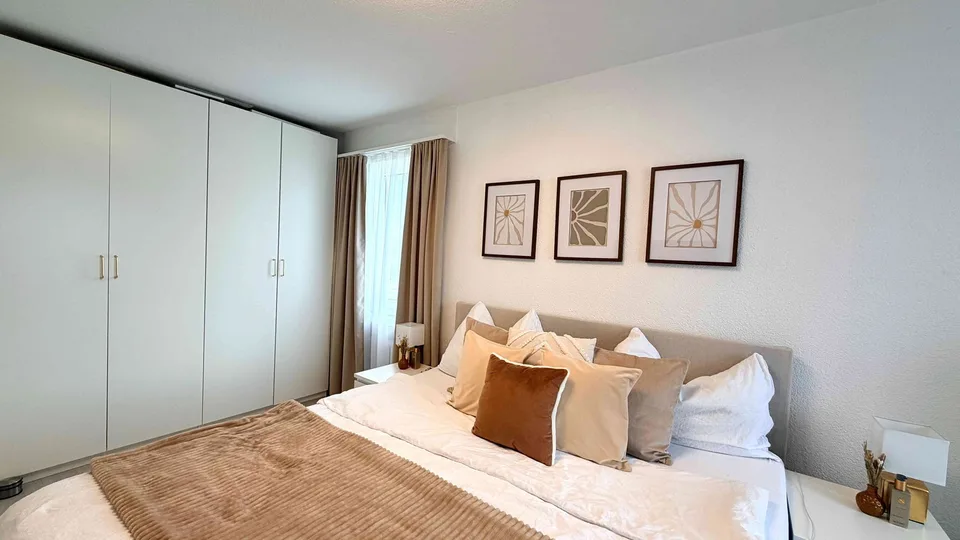 Lichtdurchflutete 3,5-Zimmer-Wohnung mit Bergsicht – foto 11 di 13