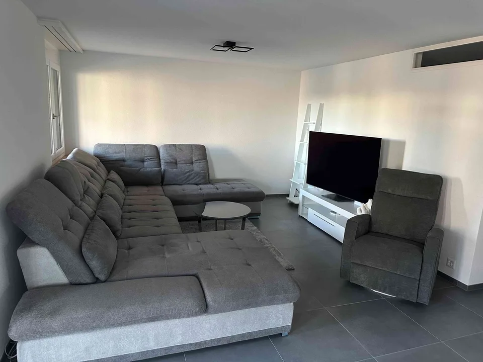 Helle 3.5-Zimmer-Wohnung mit Balkon in Zollikofen – sofort verfügbar!