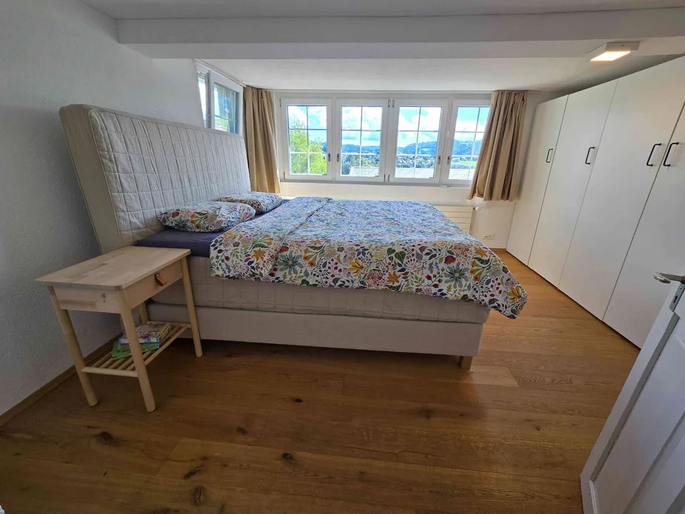 Modernisiertes 6.5-Zimmer-Haus mit grossem Garten – photo 9 sur 12
