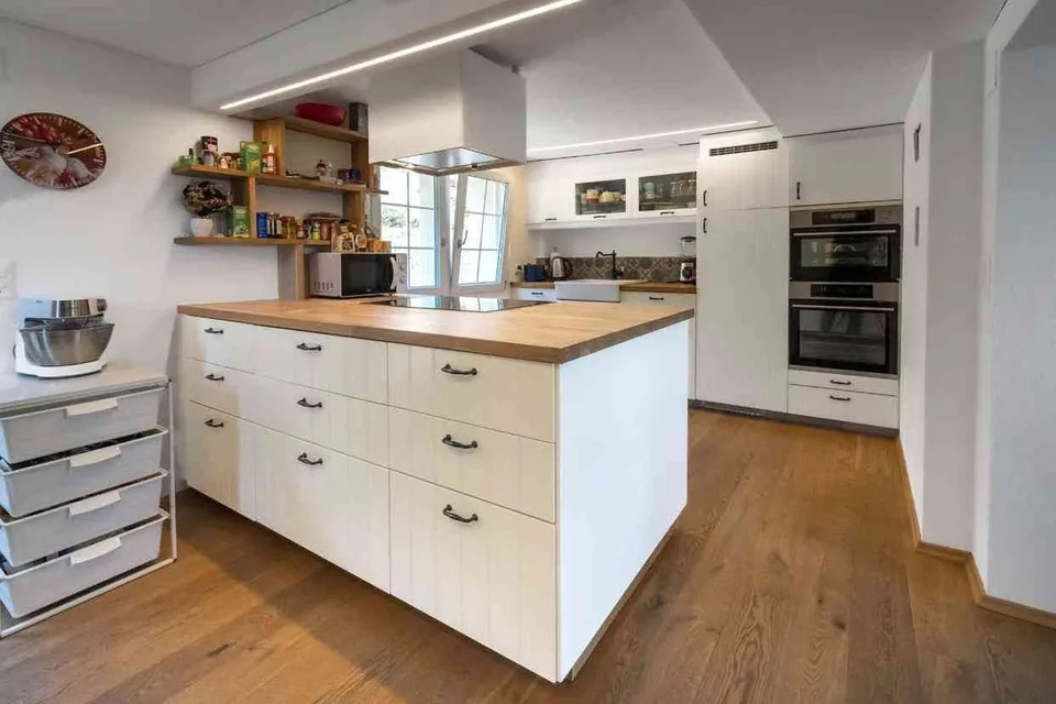 Modernisiertes 6.5-Zimmer-Haus mit grossem Garten – photo 4 sur 12