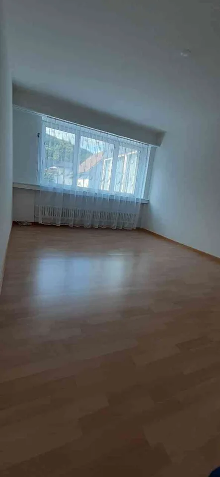 In Mumpf ab Dezember 20: 3 Zimmerwohnung mit Wintergarten zu vermieten
