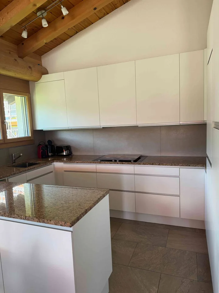 Bel appartement de 4,5 pièces sous les toits à Flims – meublé à partir du 1er décembre 2026