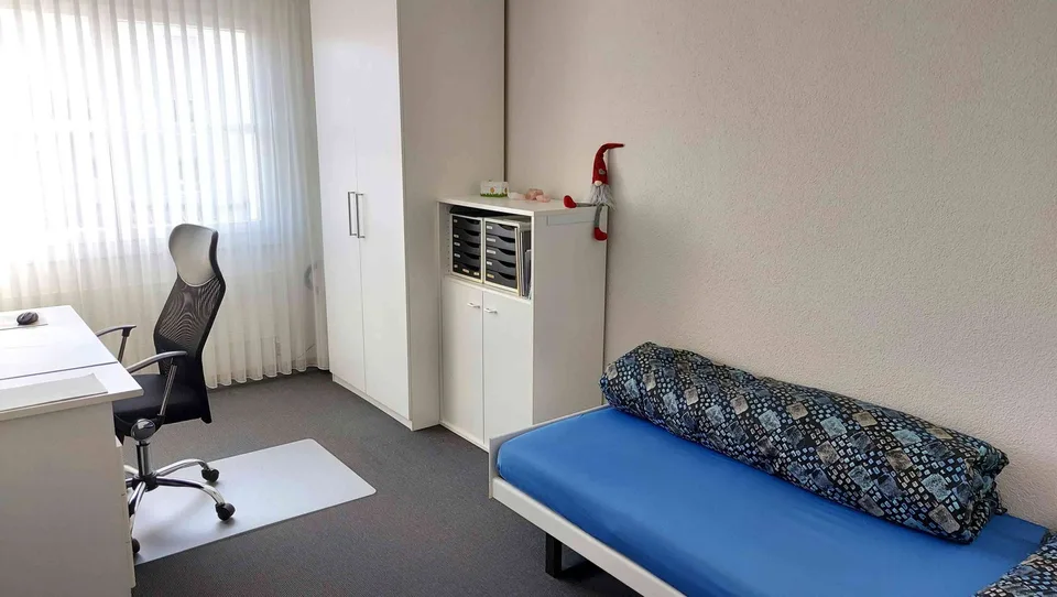 Schönes 4.5 Zimmer Mittelhaus zu vermieten