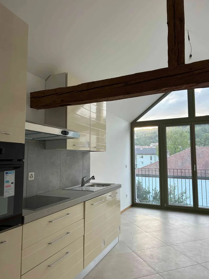 Appartement 2.5 pièces rénové au centre ville de Moudon