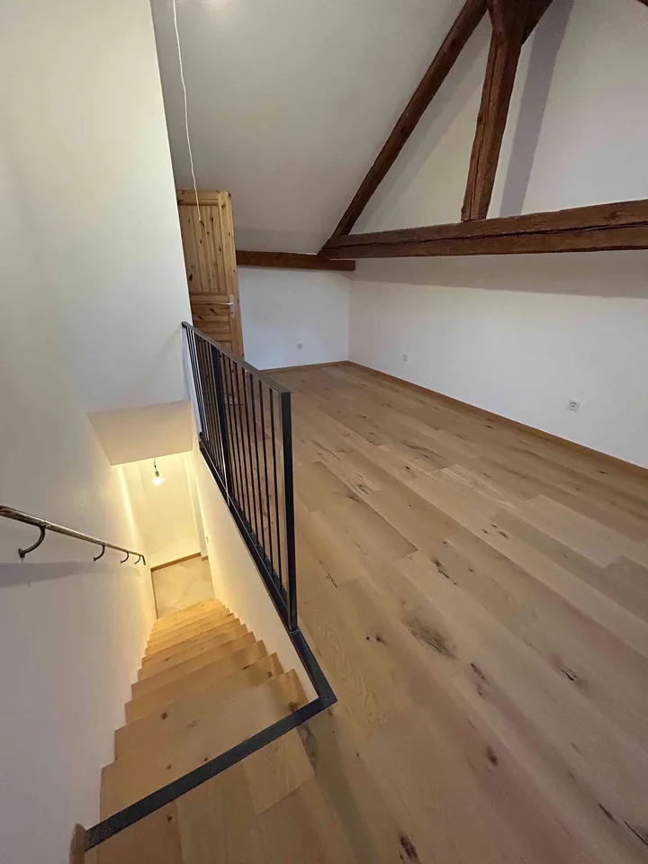 Appartement 2.5 pièces rénové au centre ville de Moudon