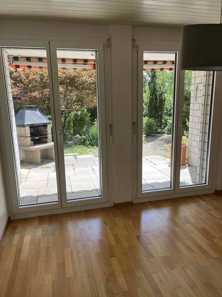 6 1/2 Zimmer Doppeleinfamilienhaus an idyllischer Lage