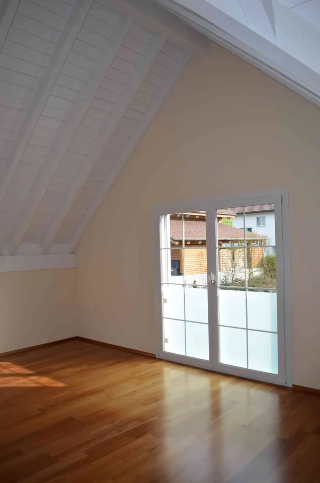 Grosszügiges 6.5-Zimmer Einfamilienhaus mit separater 1.5-Zimmer Einliegerwohnung – photo 6 sur 12
