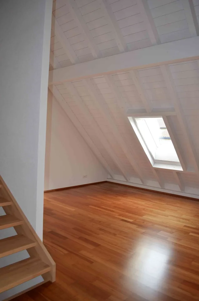 Grosszügiges 6.5-Zimmer Einfamilienhaus mit separater 1.5-Zimmer Einliegerwohnung – photo 9 sur 12