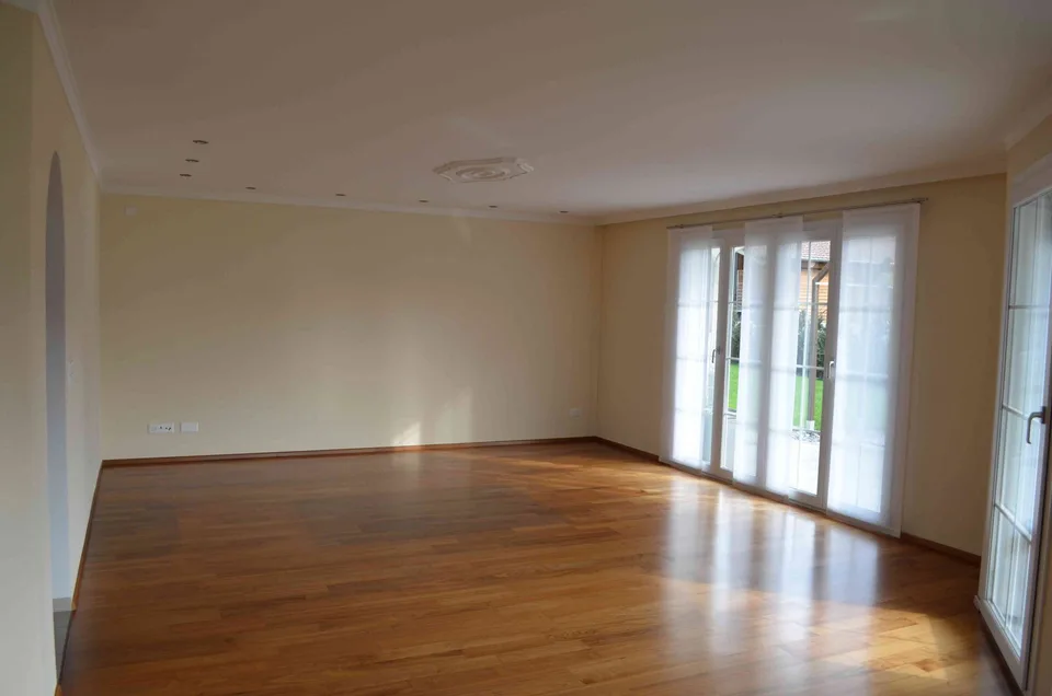 Grosszügiges 6.5-Zimmer Einfamilienhaus mit separater 1.5-Zimmer Einliegerwohnung – photo 5 sur 12