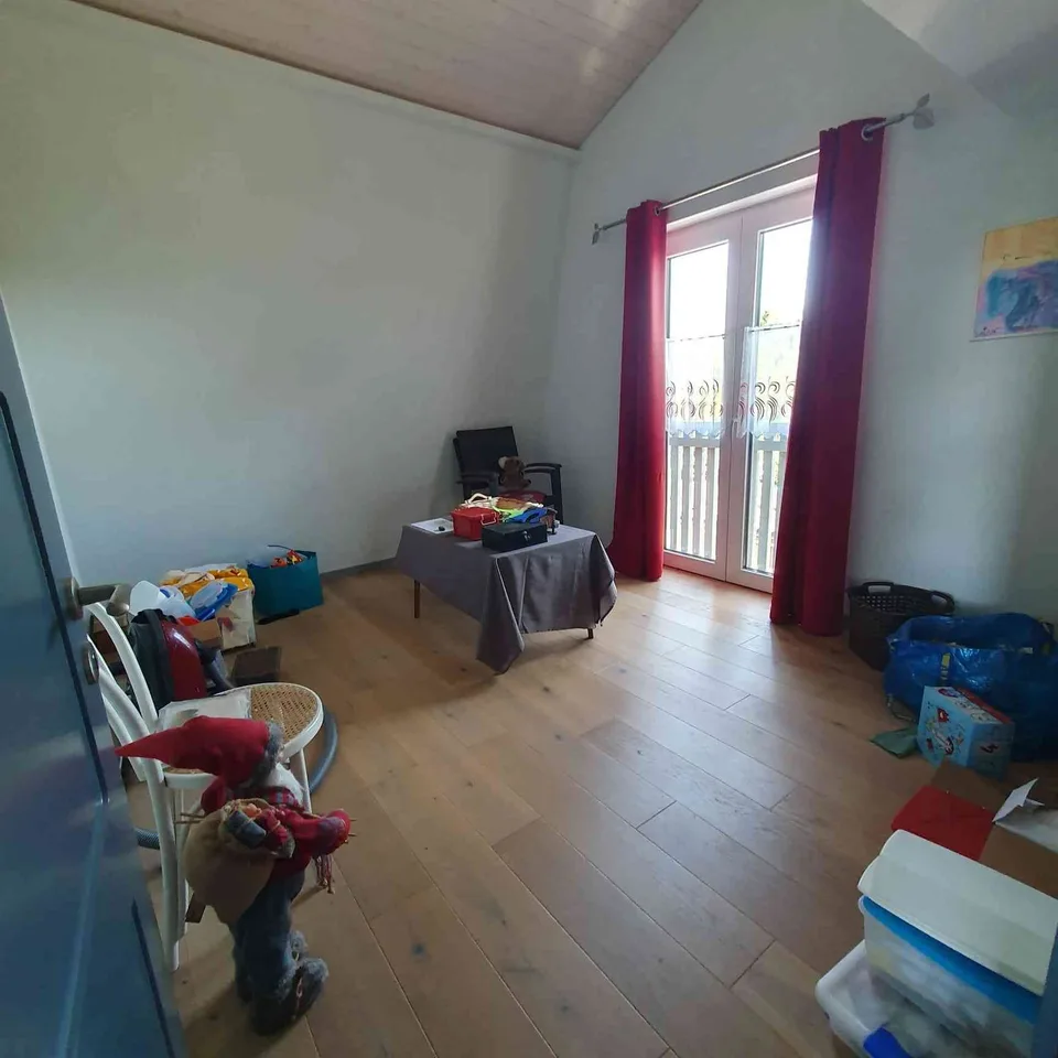 Appartement lumineux de 4.5 pièces + mezzanine avec vue lac