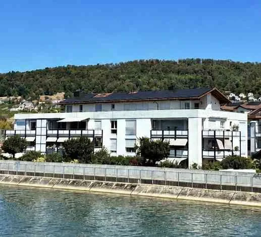 Grosse und helle Attikawohnung (180 m2) direkt am Stausee