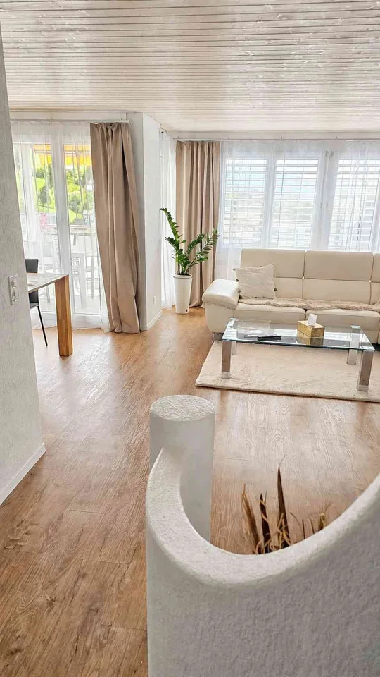 Möblierte 3.5-Zimmer-Wohnung in Dierikon – Wohnen auf Zeit mit Panoram