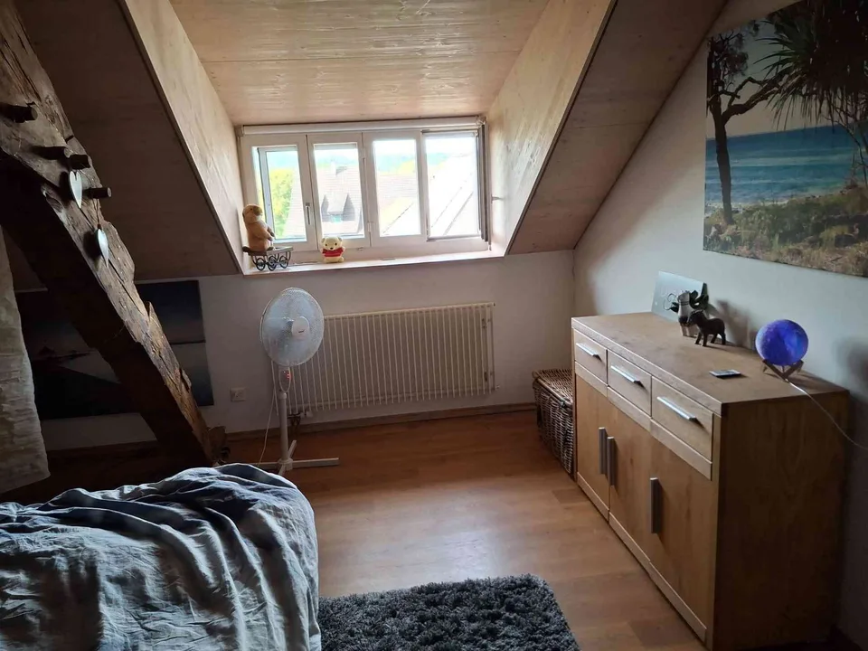 Dachwohnung in Wenslingen zu vermieten