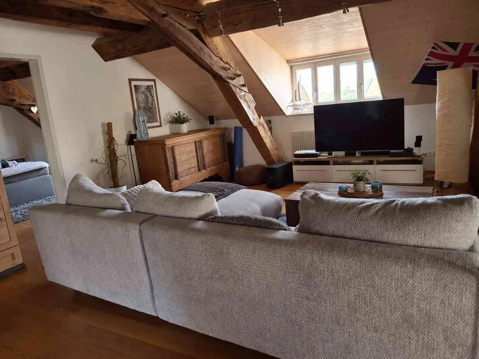 Dachwohnung in Wenslingen zu vermieten