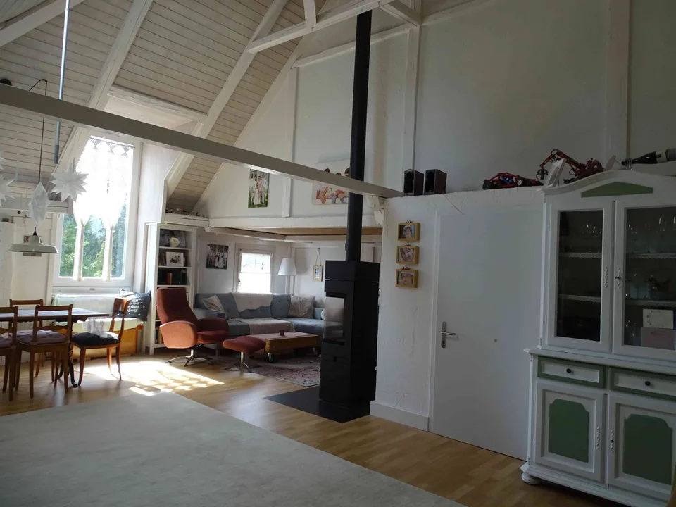 Zentral gelegener 4.5 Zimmer Hausteil am Sonnenhang von Degersheim – foto 5 di 8