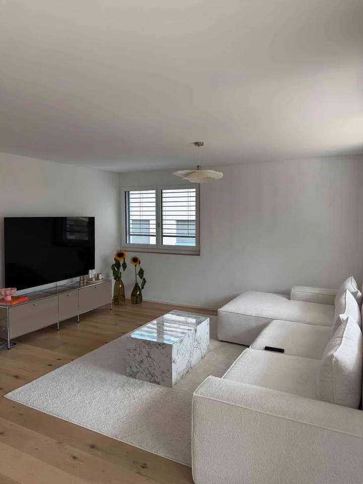 Neue 3.5-Zimmer-Wohnung in Näfels, Übernahme per sofort