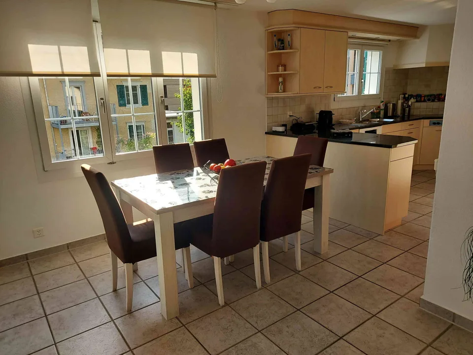 5.5 Zimmer , 150 m² , 2. Obergeschoss