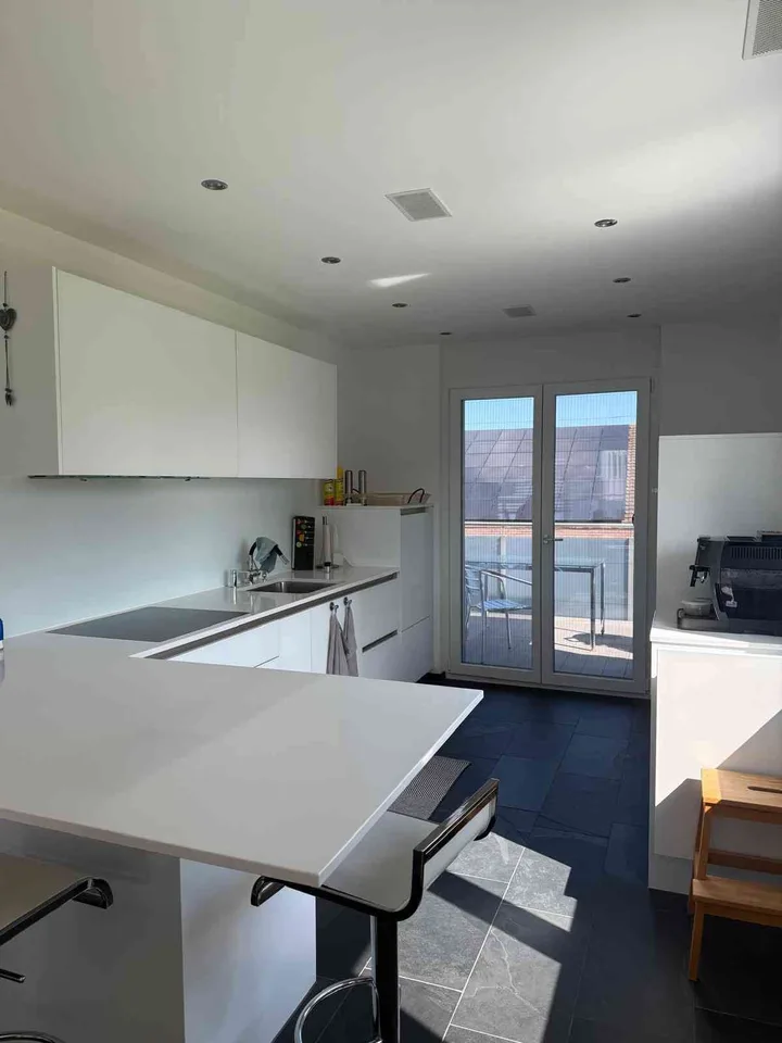 Schöne, lichtdurchflutete Wohnung in Seenähe – photo 3 sur 9