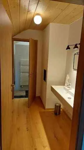 Einzigartiges Gästehaus mit Privathaus & Seminarzentrum – Panoramablic – foto 7 di 10