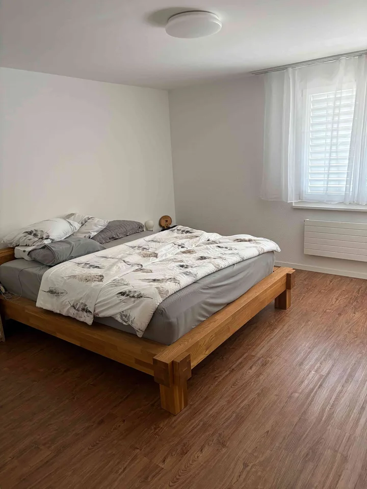 schöne 4.5 Zimmer Wohnung