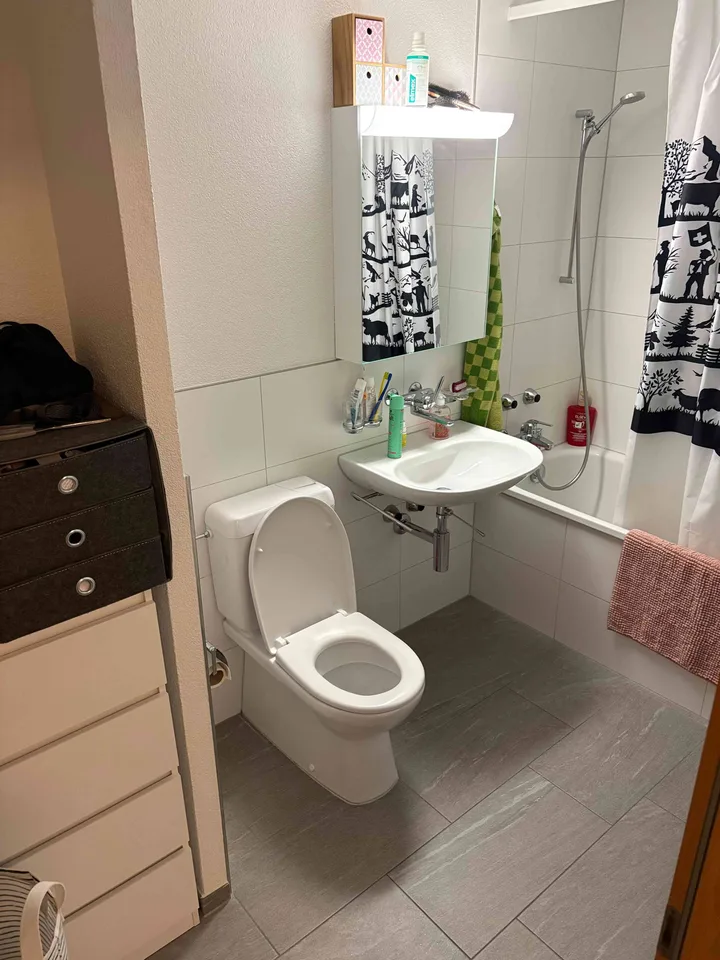 schöne 4.5 Zimmer Wohnung