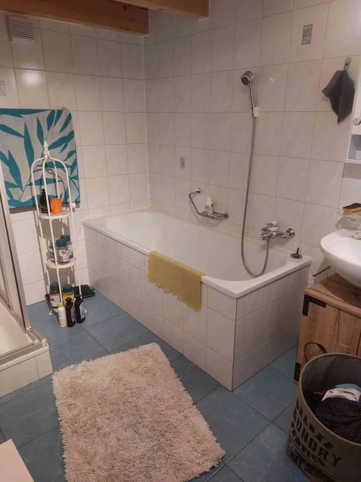 5,5 Zimmer Dachwohnung an sonniger ruhiger Lage