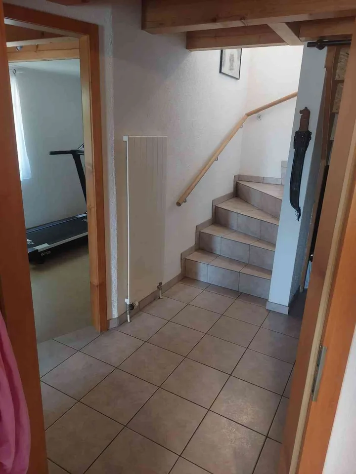 5,5 Zimmer Dachwohnung an sonniger ruhiger Lage