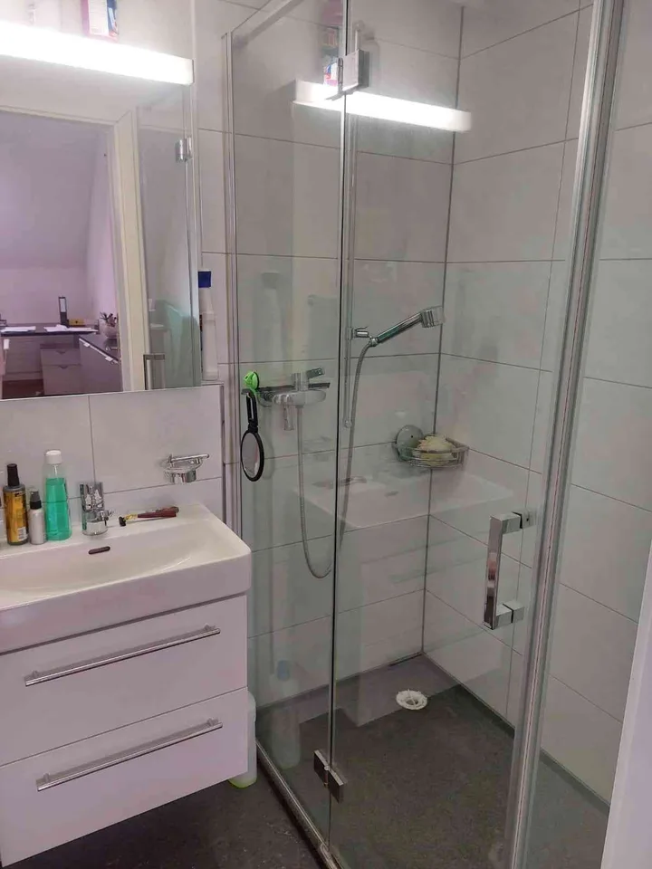 5,5 Zimmer Dachwohnung an sonniger ruhiger Lage