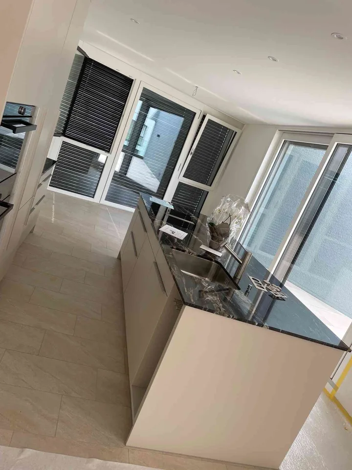Schöne 2.5-Zimmer-Attikawohnung in Nidau–Modern, hell und mit Aussicht