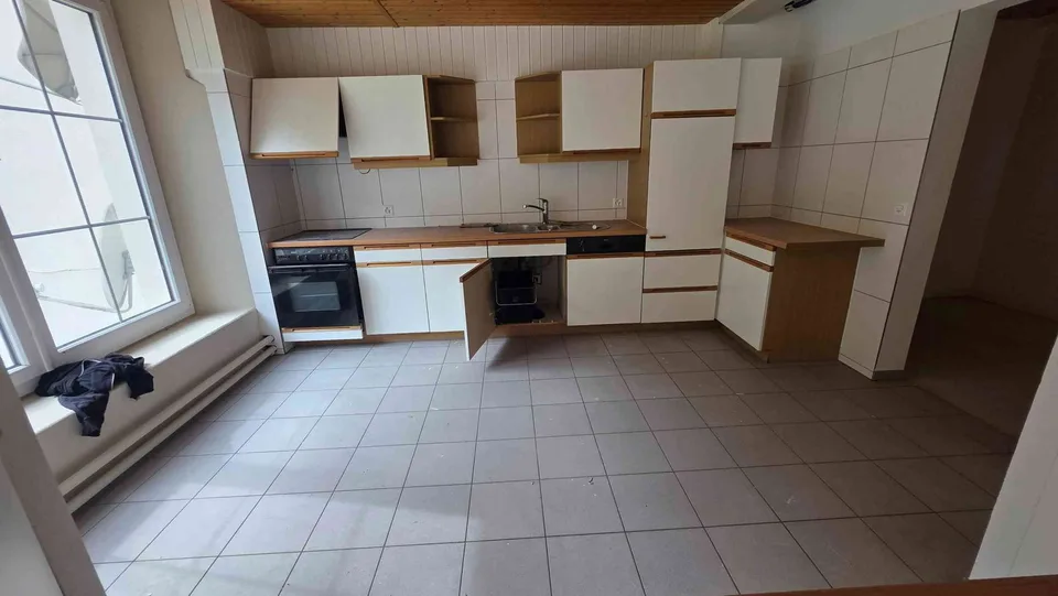 Grosszügige 3-Zimmer-Wohnung mit 110 m² – Dürnten (ZH)
