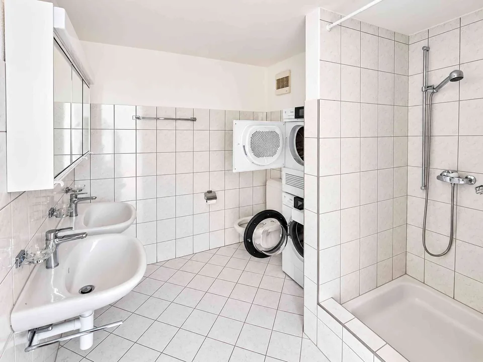 2 1/2 Zimmer 46m2 2 Etage