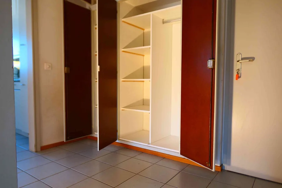 Appartamento luminoso, tranquill 68 m2, balcone con vista aperta a sud