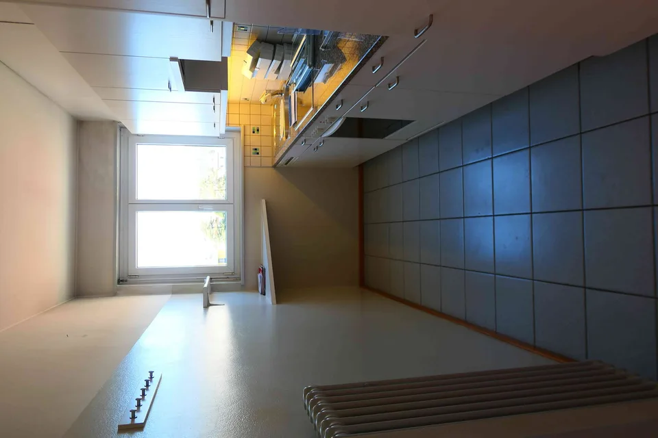 Appartamento luminoso, tranquill 68 m2, balcone con vista aperta a sud