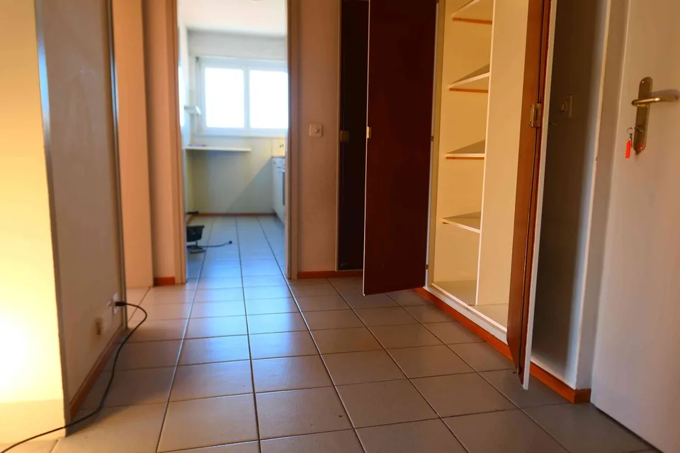 Appartamento luminoso, tranquill 68 m2, balcone con vista aperta a sud