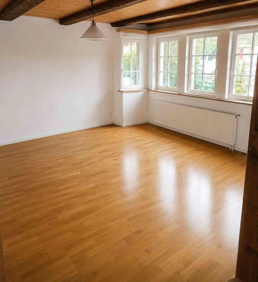 Wohnen mit historischem Charme: Einzigartige 5.5-Zimmer-Riegelwohnung