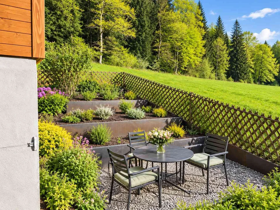 Erstbezug in Bigenthal: Moderne 2.5-Zimmer-Wohnung mit Gartensitzplatz