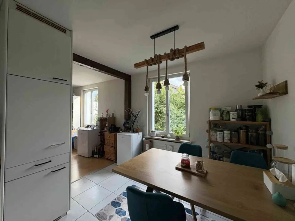 Charmante 2-Zimmer-Altbauwohnung in ruhiger und grüner Lage in Binning