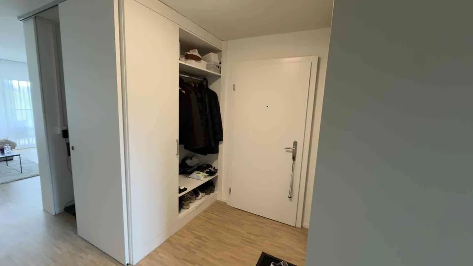 Moderne 3,5-Zimmer-Wohnung mit grossem Südbalkon