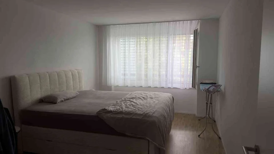 Moderne 3,5-Zimmer-Wohnung mit grossem Südbalkon